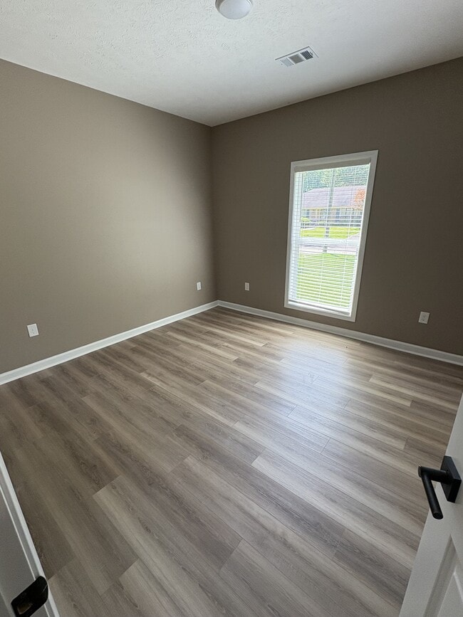 Building Photo - 74 Azalea Dr