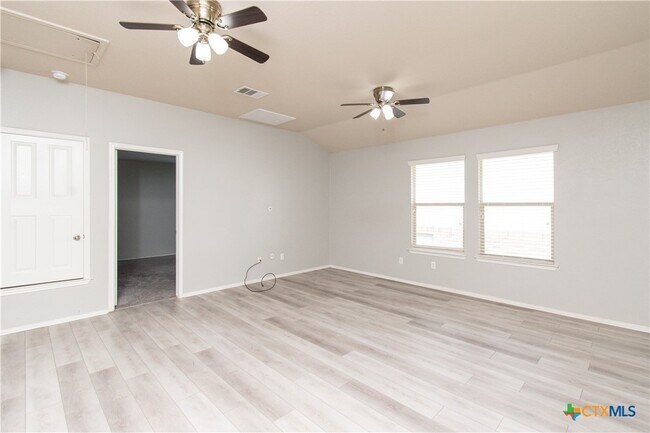 Building Photo - 7001 Cokui Dr