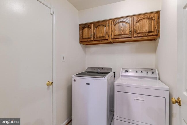 Building Photo - 3180 Rivanna Ct