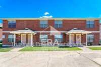 Building Photo - 707 S Amy Ln