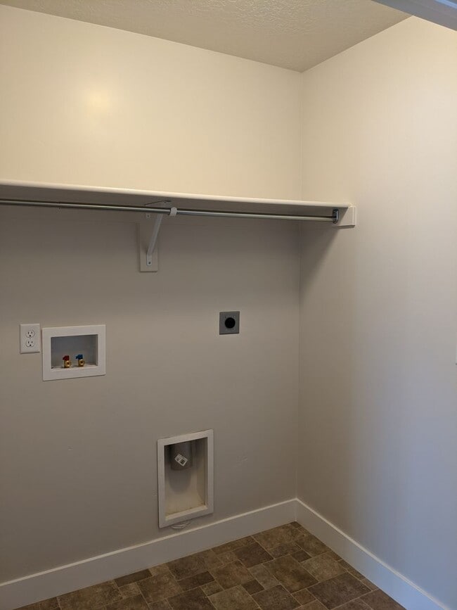 Building Photo - 3982 W 1650 N