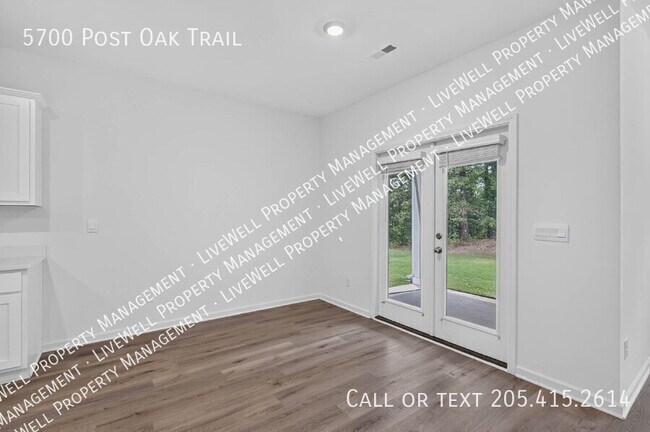 Building Photo - 5700 Post Oak Trl