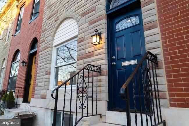 Building Photo - 23 N Potomac St