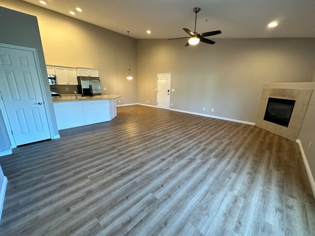 Building Photo - 4985 Kiska Ln