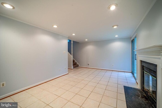 Building Photo - 8501 Blue Bird Woods Ct