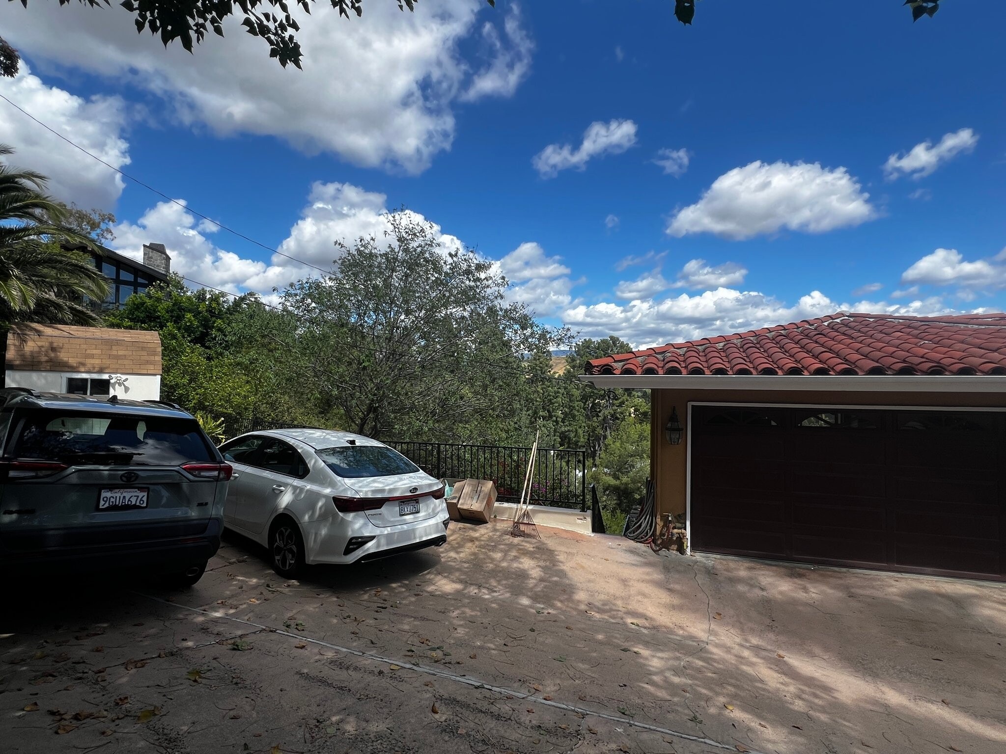 Building Photo - 10352 Cowan Heights Dr