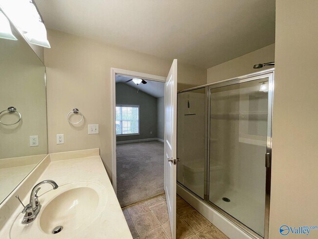 Building Photo - 57 NW Moore Farm Cir