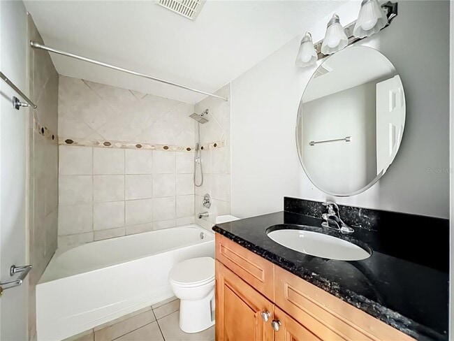 Building Photo - 568 Orange Dr