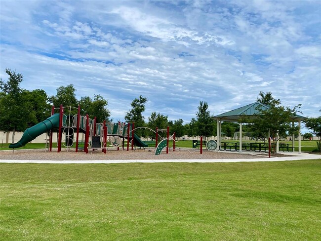 Building Photo - 341 Cres Park Dr