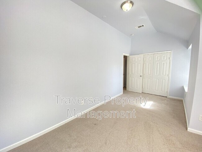 Building Photo - 903 Freshwood Ct