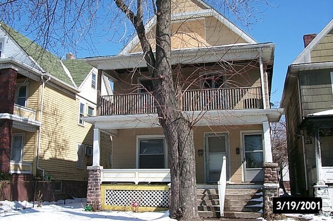 Building Photo - 459 9th St