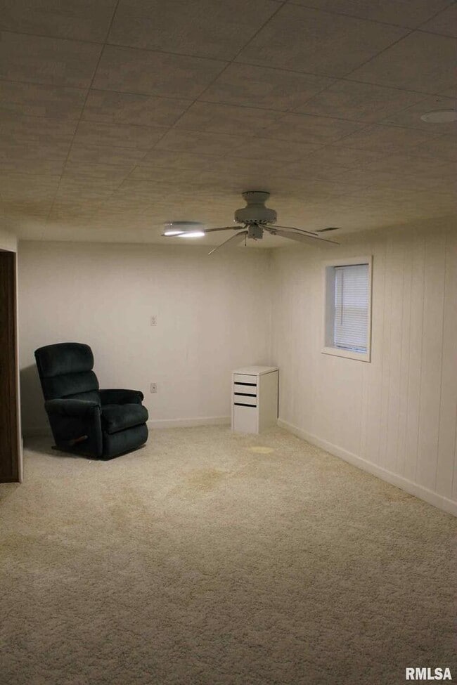 Building Photo - 15047 N Seagull Ln