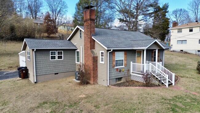Primary Photo - 2123 Fenwood Dr