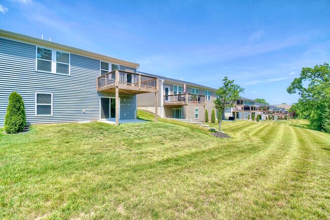 Building Photo - 2041 Chris Ct