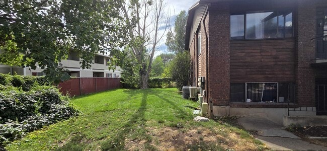 Building Photo - 445 E 800 N St