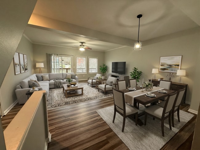 Building Photo - Townhome