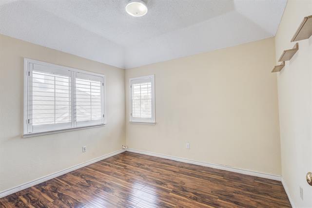 Building Photo - 1726 Northampton Dr