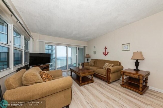 Building Photo - 710 N Ocean Blvd