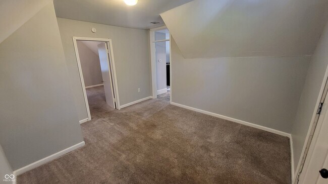 Building Photo - 1807 Raible Ave