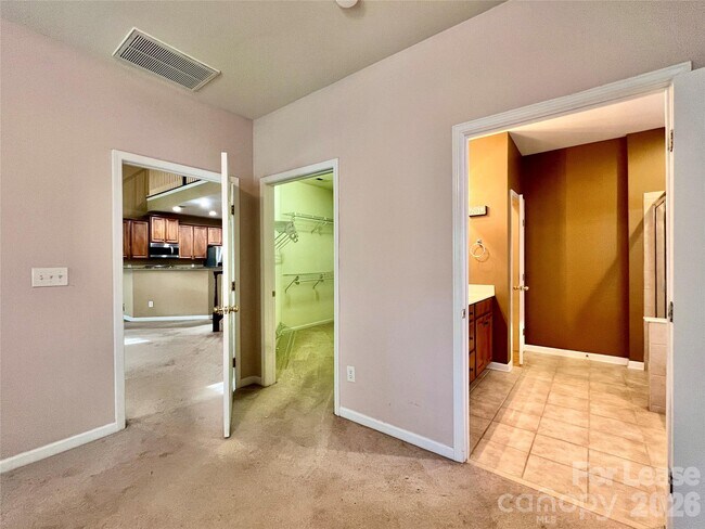 Building Photo - 10707 Fred Gutt Dr
