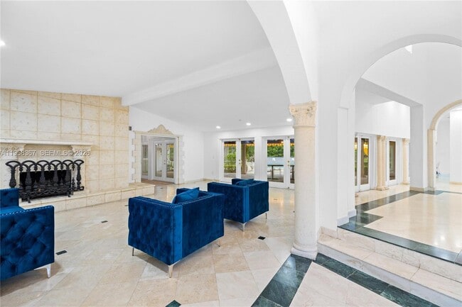 Building Photo - 12300 Old Cutler Rd