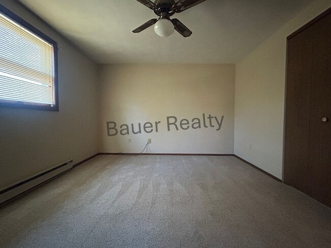 Building Photo - wj232