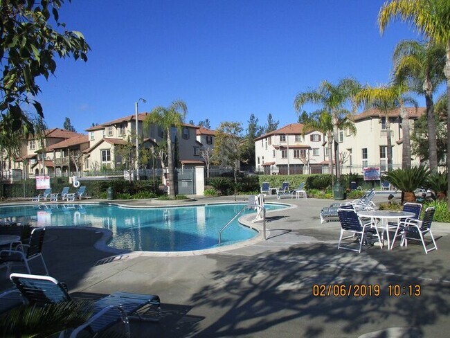 Building Photo - 33770 Willow Haven Ln