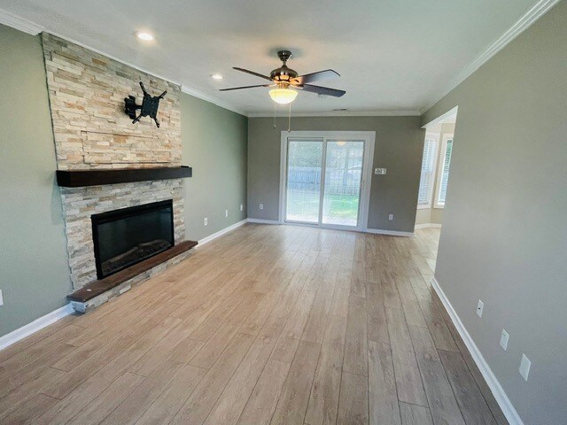 Building Photo - 156 S Forest Dr