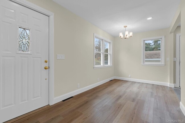 Building Photo - 21 Reading Rd