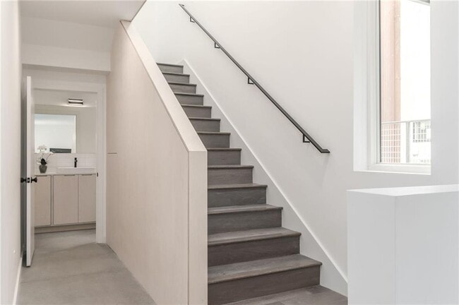 Building Photo - 915 Tillery St