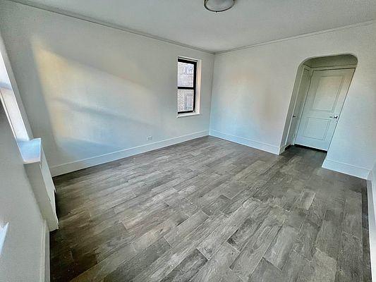 Building Photo - 1 bedroom in BRONX NY 10456