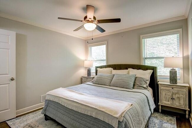 Building Photo - House 3 bed, 2 bath