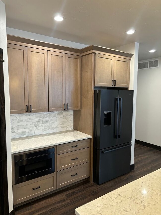 Building Photo - Stunning 4-bedroom, 3-bathroom home in The Ranch Club