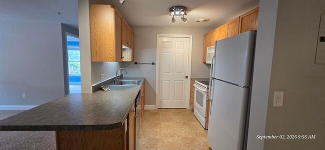 Building Photo - 14 Vista Ridge Dr