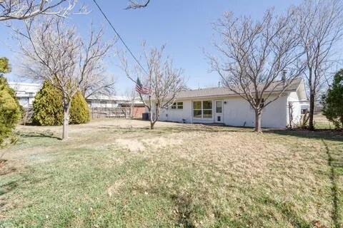 Building Photo - 4336 Mesa Cir