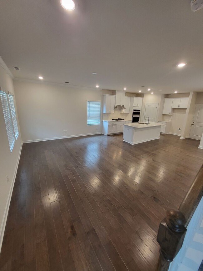 Building Photo - 465 Cranford Dr