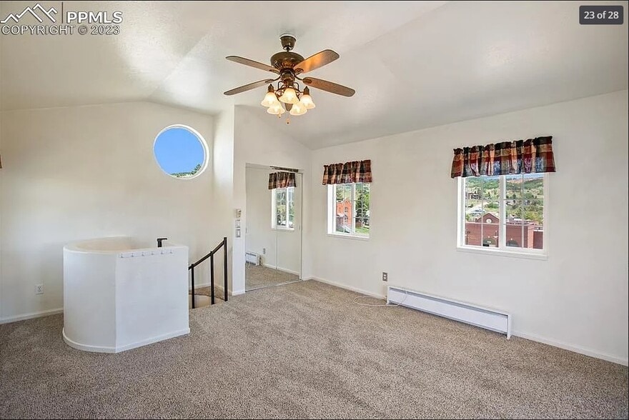 Master Bedroom - 206 W Carr Ave