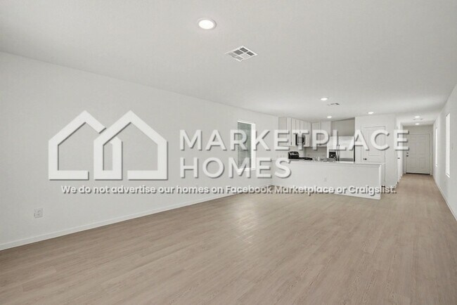 Building Photo - 7643 Varo Gln