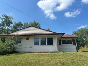 Building Photo - 2392 Mc Cartney Rd