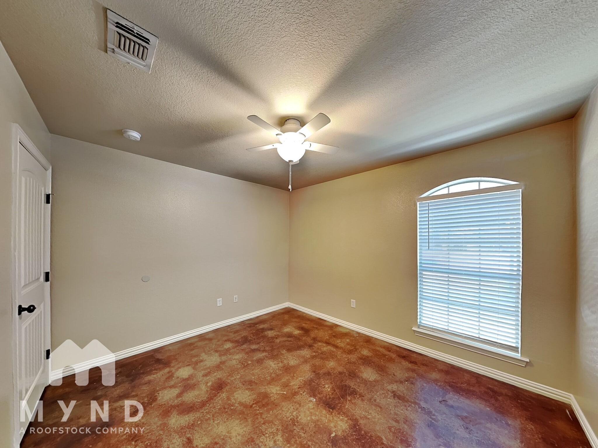 Building Photo - 112 Jolin Ln