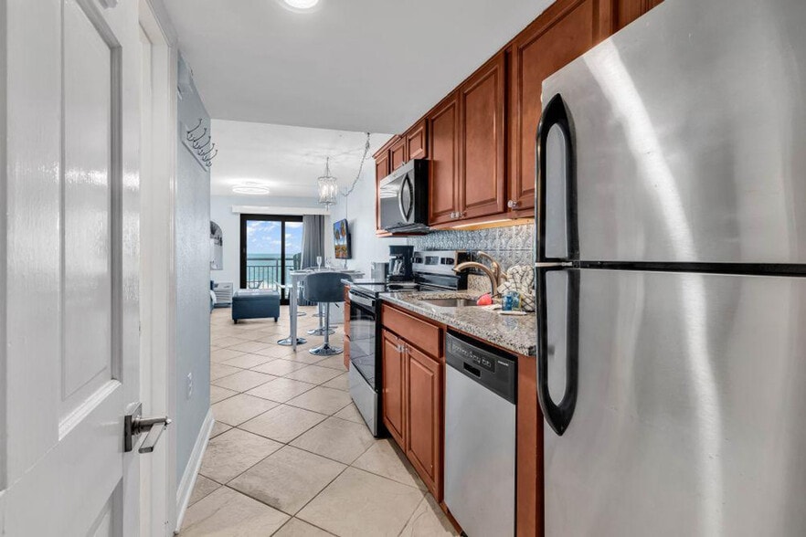 Building Photo - 2001 S Ocean Blvd