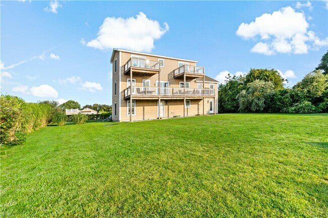 Building Photo - 11 Defelice Rd