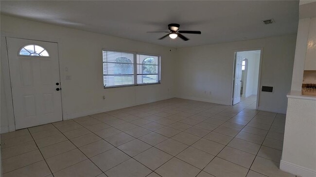 Building Photo - 874 Dolphin Ave NW