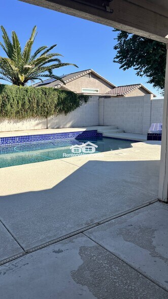 Building Photo - 20847 N 99th Ln