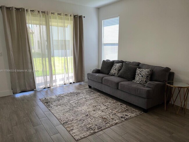 Building Photo - 5541 Agostino Way
