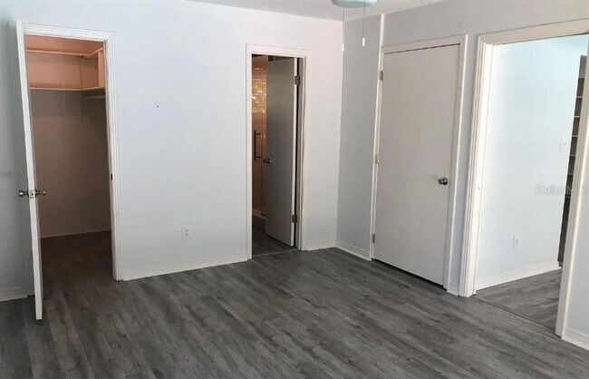 Building Photo - 345 Gilbert Rd