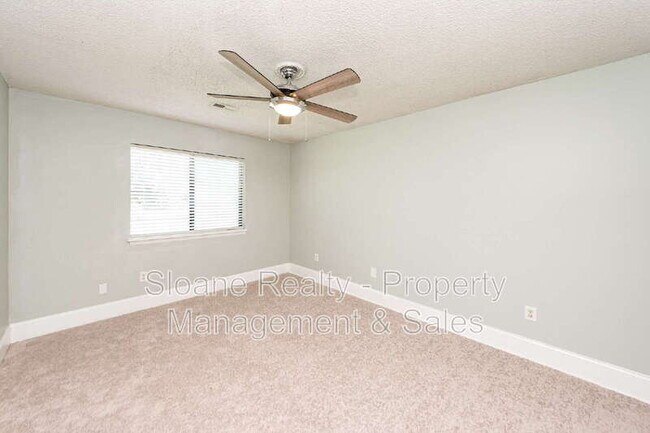 Building Photo - 1326 Battery Stevens Ct