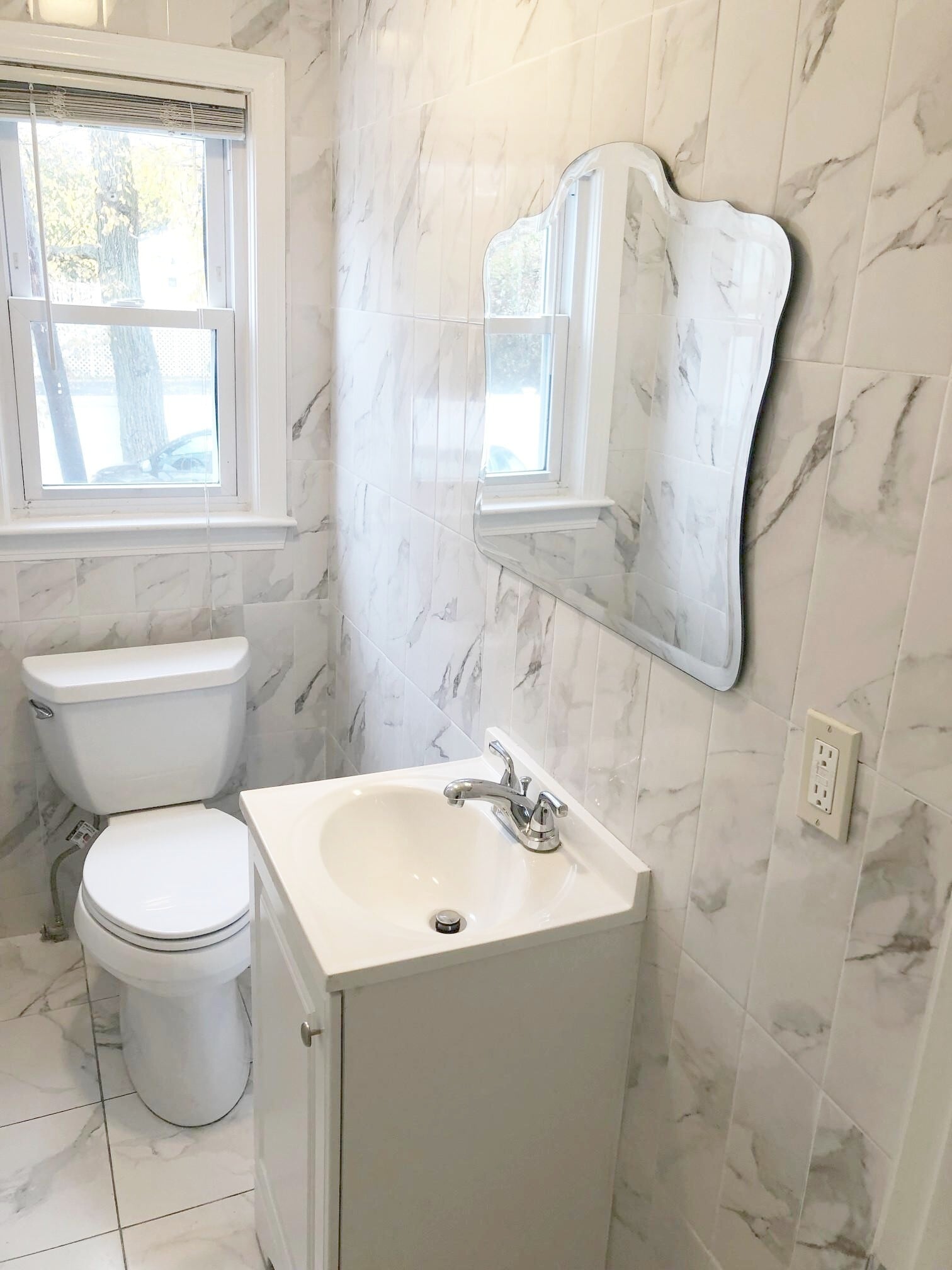 Building Photo - 249 Bridge St