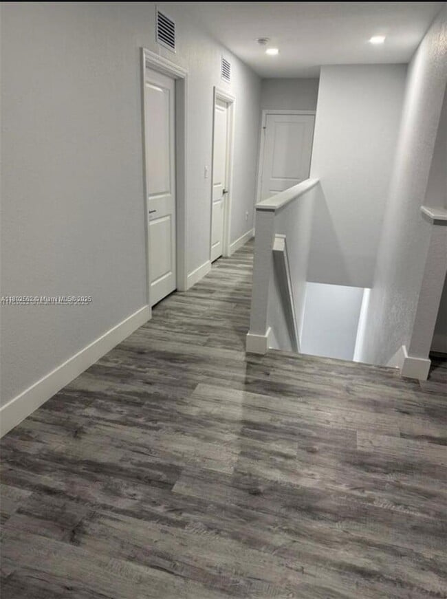 Building Photo - 27132 SW 132 Ct Rd