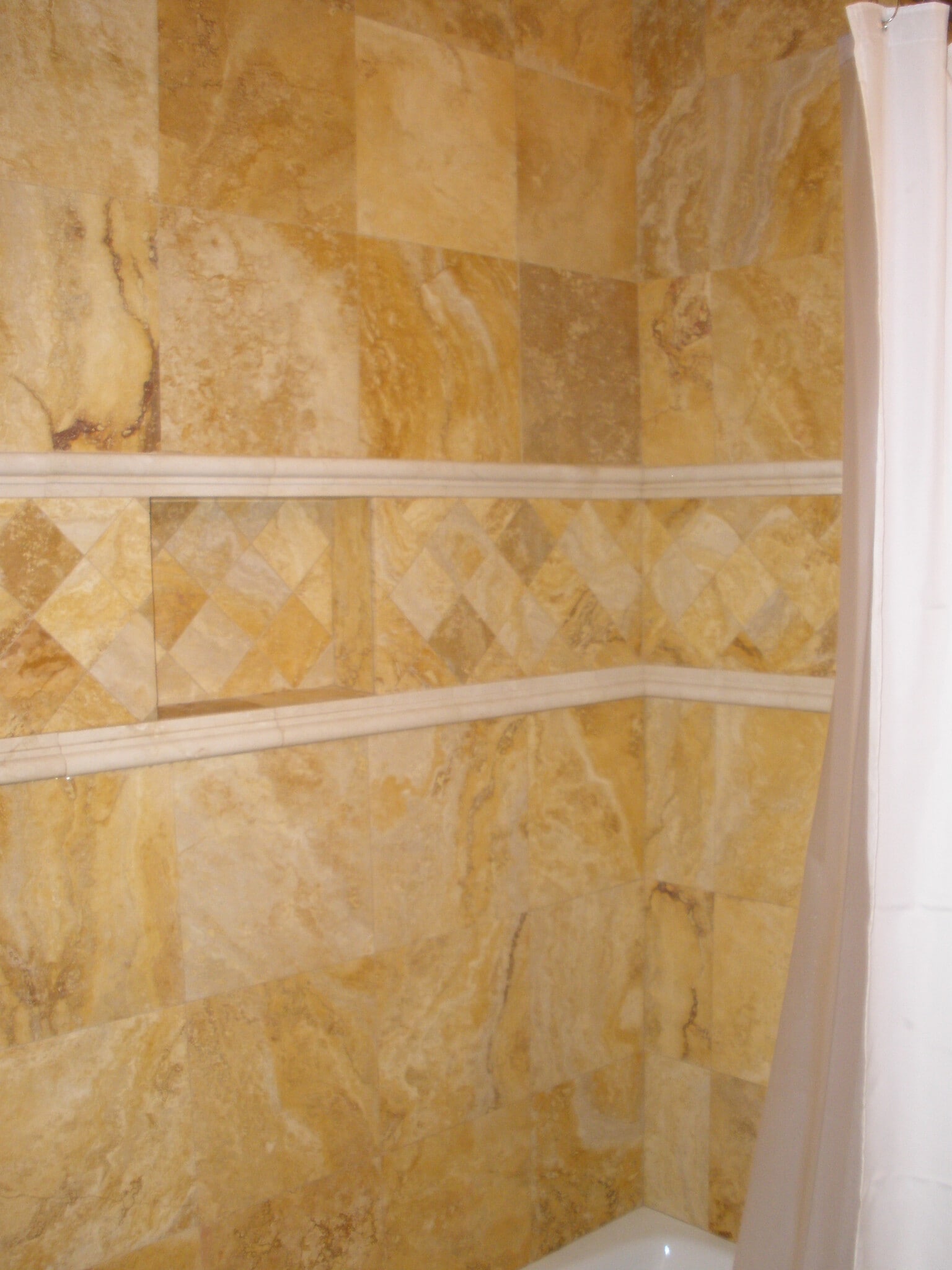 Building Photo - 1334 E 1st St